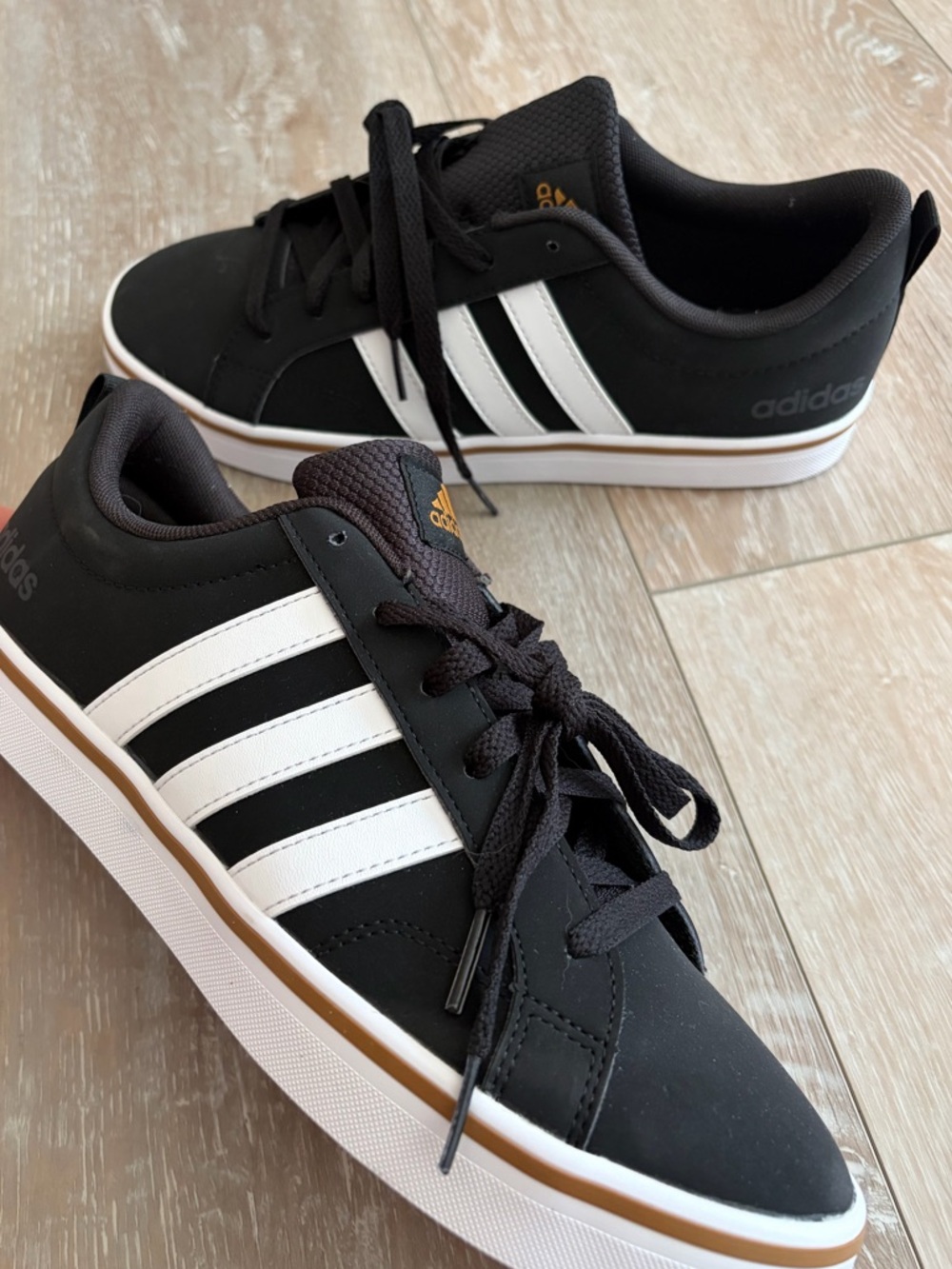 BRAND NEW MEN'S adidas Black & White Low-Top Sneakers with Gold Accent
